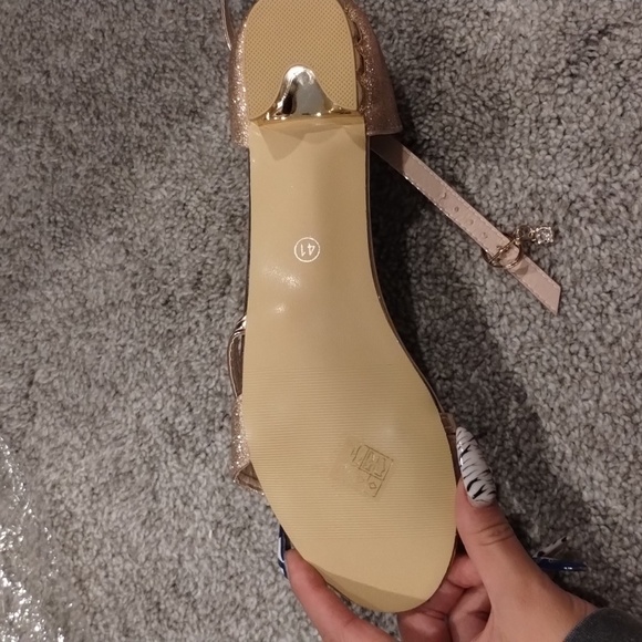 Elegant Glitter Strap Heels - Picture 4 of 4